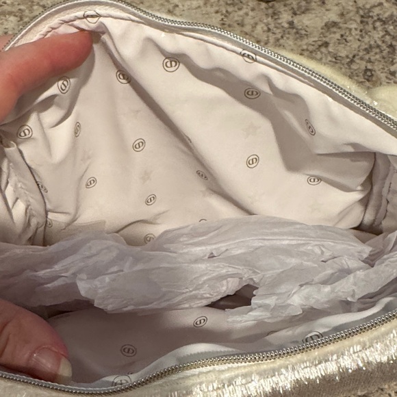 Christian Dior Elegant Cream Velvet Women´s Bag GWP